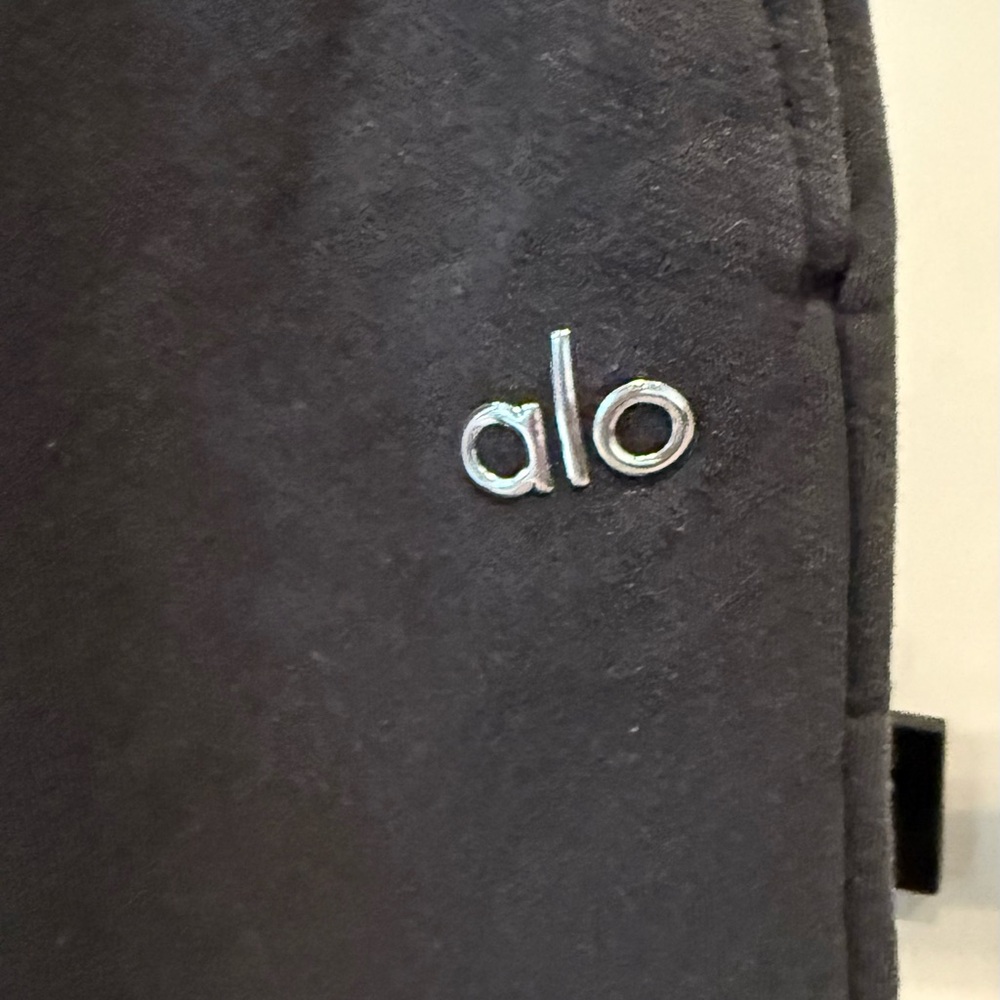 ALO Yoga Steel Grey Jogger Pants - Picture 4 of 4